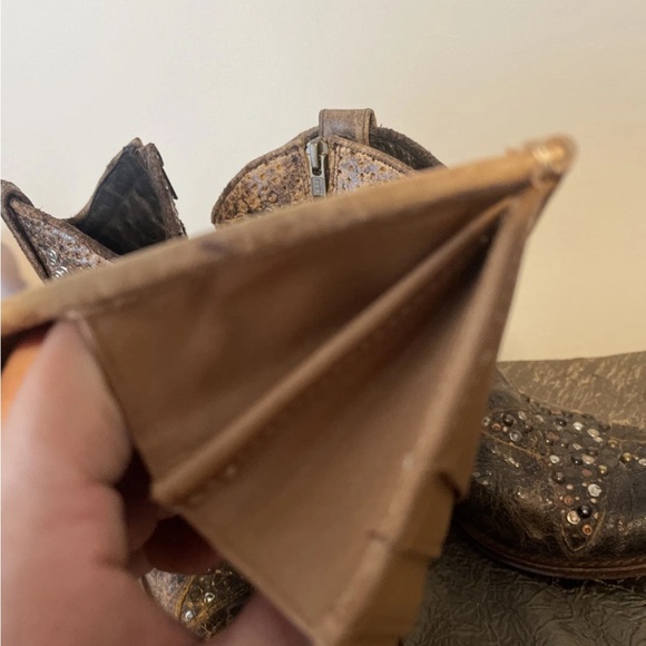 🤎💛Frye Melissa Distressed Leather Wallet $158 -Beige- - Picture 8 of 15